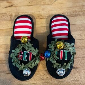 NWOT Holiday slip ons